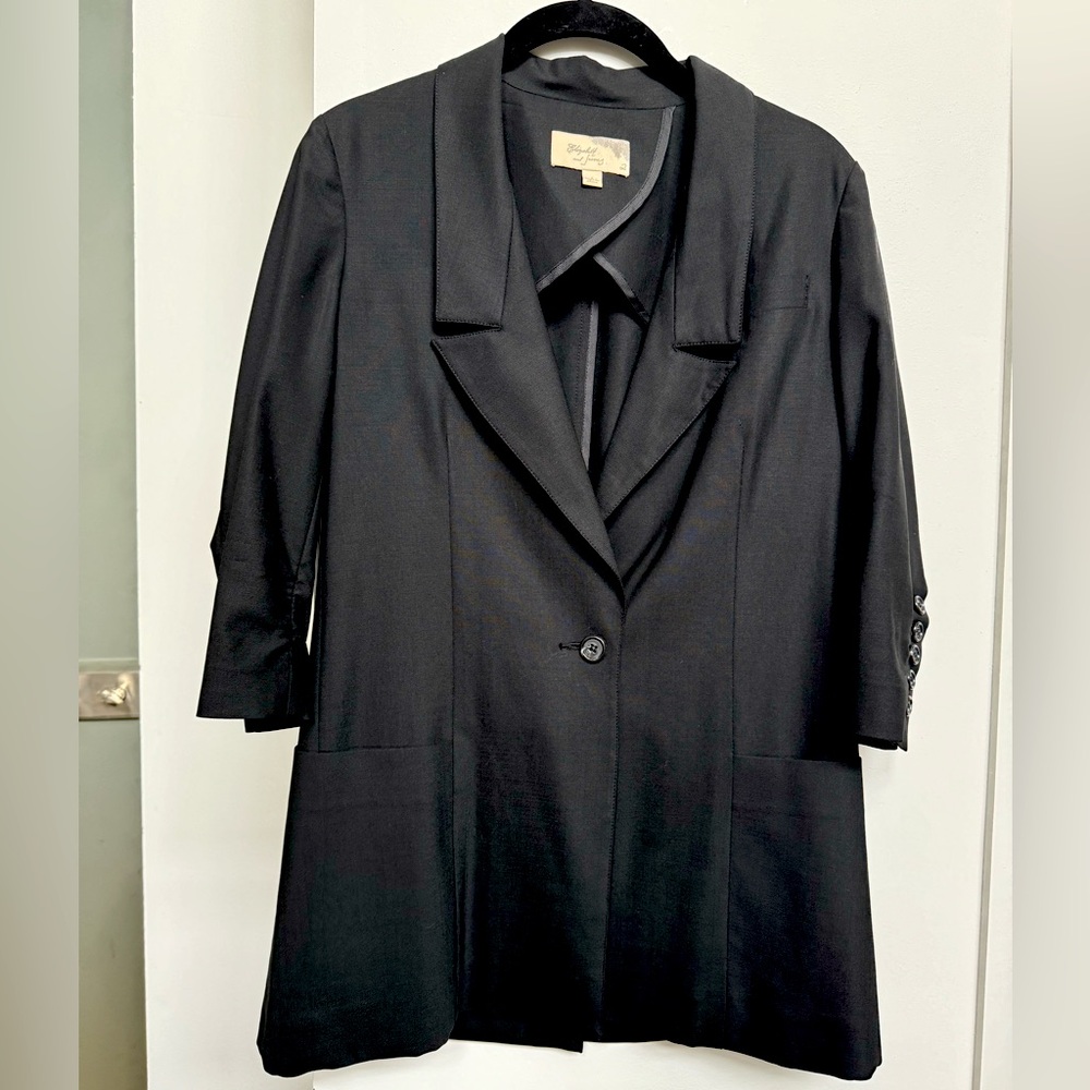 Elizabeth and James 3/4 sleeve unlined lightweight wool blazer size 2